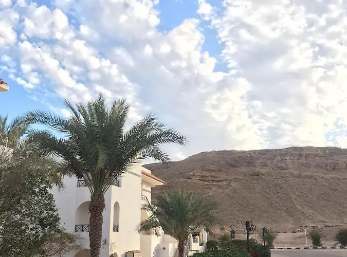 Daire Lovely One Bedroom Within Cozy Compound Including Swimming Pool, Supermarket. Perfect Location At Neama Bay With Access To Public Transportation Şarm El-Şeyh